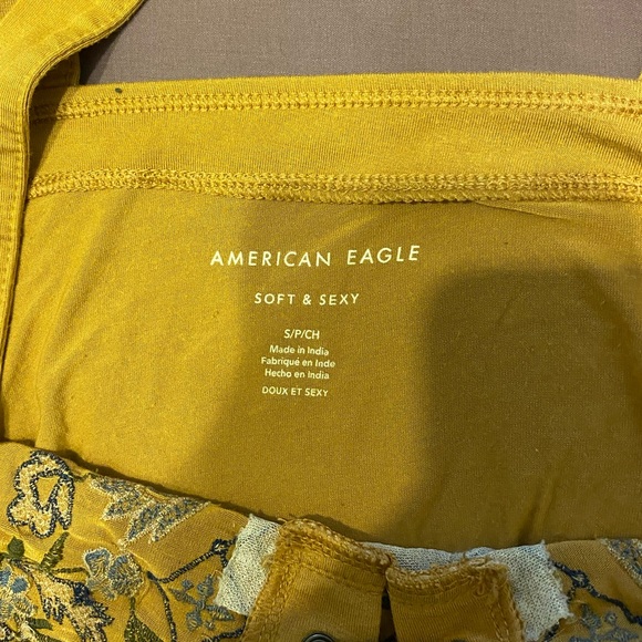 American Eagle Tank Top - Picture 2 of 3